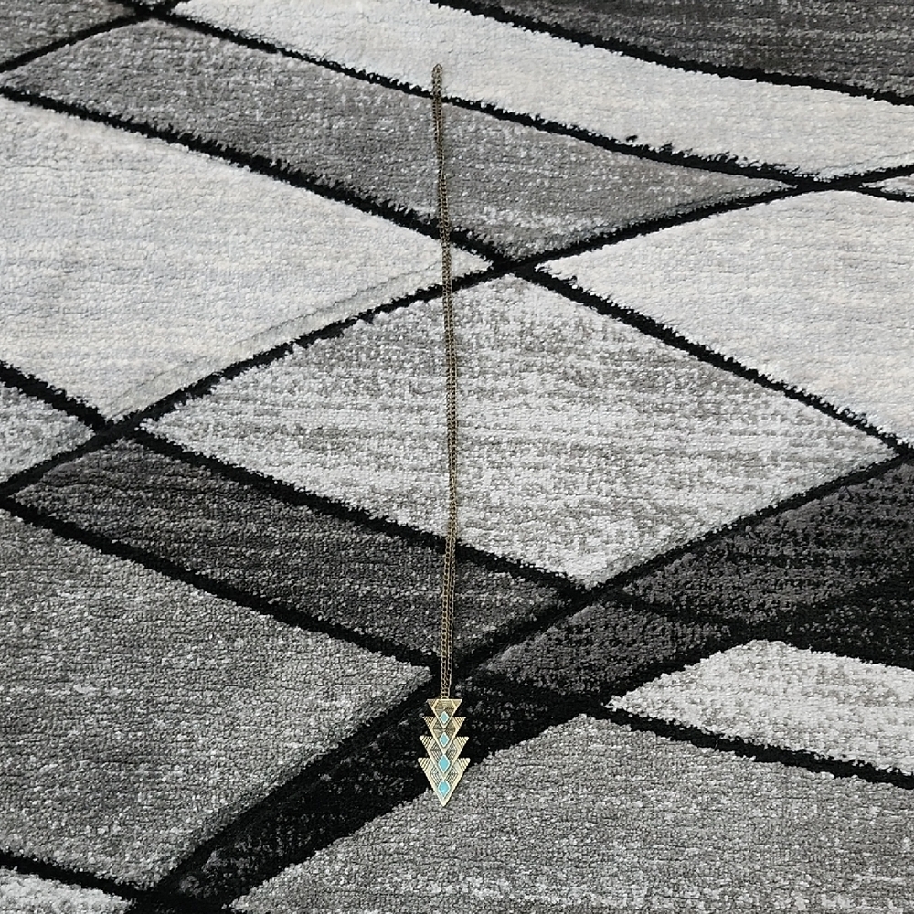 VINTAGE TEAL BRONZE TONE TRIANGULAR PENDANT LONG CHAIN NECKLACE
